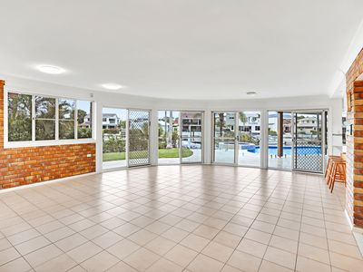 13 Abel Tasman Place, Hollywell