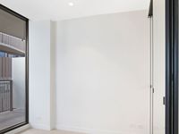 604 / 140 Dudley Street, West Melbourne