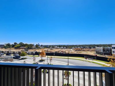 203 / 15 Foundation Boulevard, Burwood East