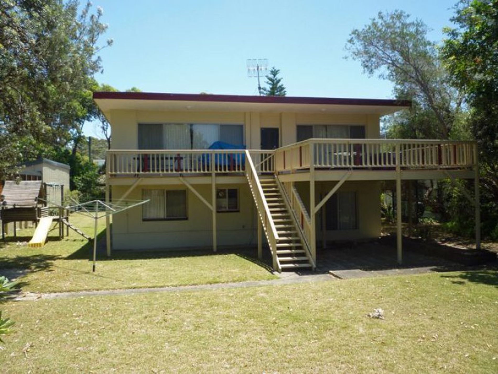 10 Mitchell Parade, Mollymook