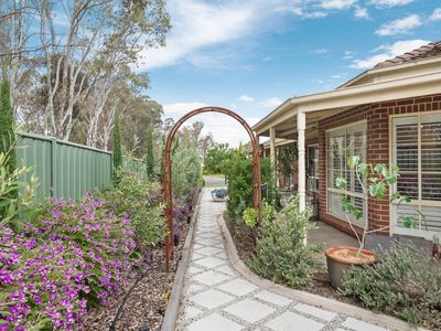 10 Saxby Drive, Strathfieldsaye