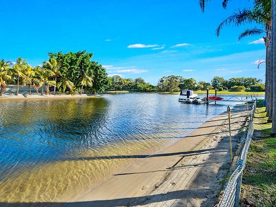 28 Bight Court, Mermaid Waters