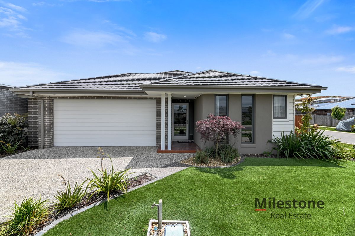 17 King Parrot Blvd, Drouin