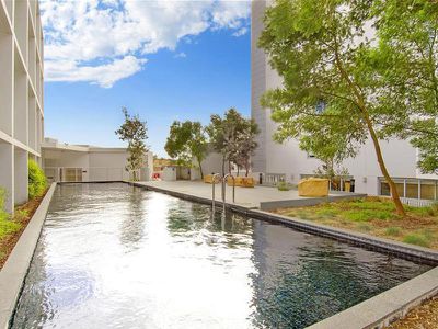 6304 / 10 Sturdee Parade, Dee Why