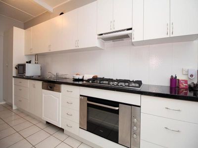 7 Alamein Walk, West Bathurst