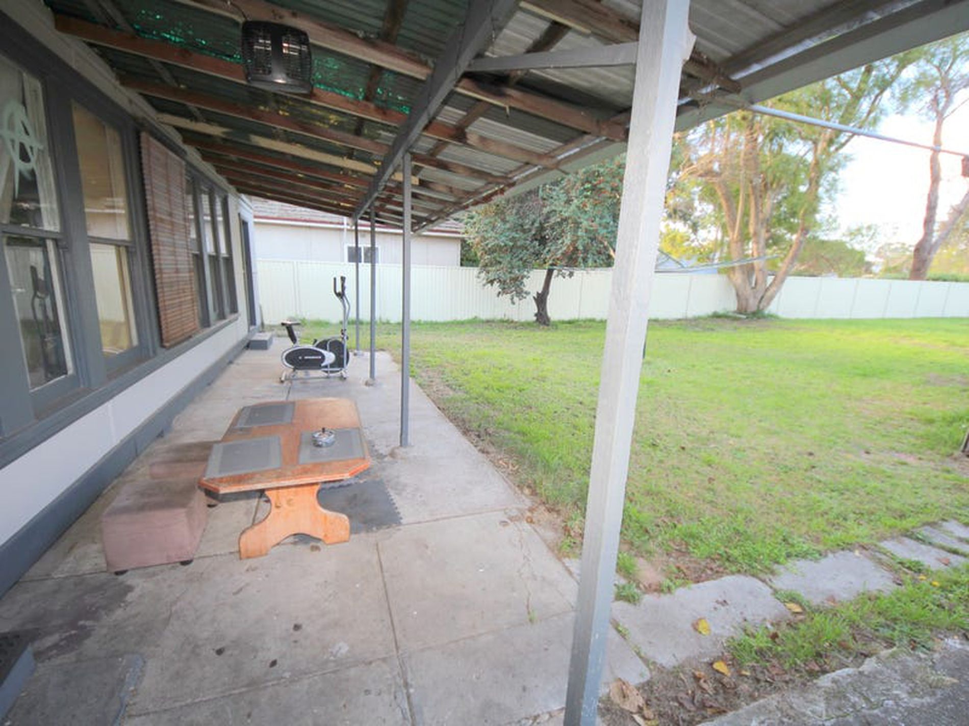 235 Henry Lawson Drive, Georges Hall