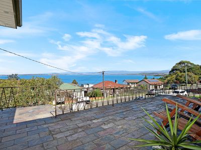62 Grand View Parade, Lake Heights