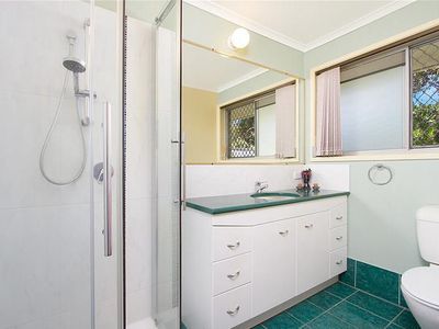 97 Woodlands Drive, Rochedale South