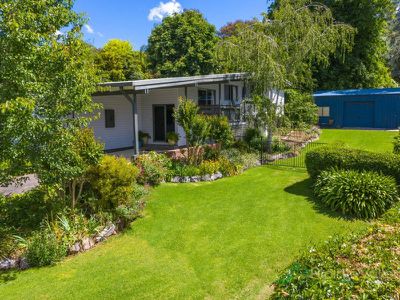 13 Kiewa Valley Highway, Tawonga South