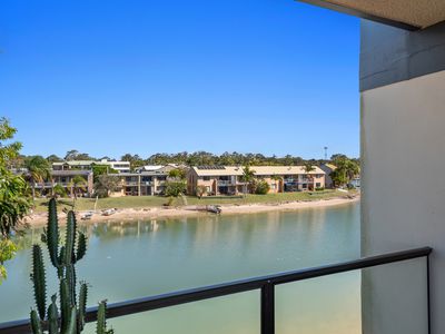 10 / 11-13 Pangarinda Place, Mooloolaba