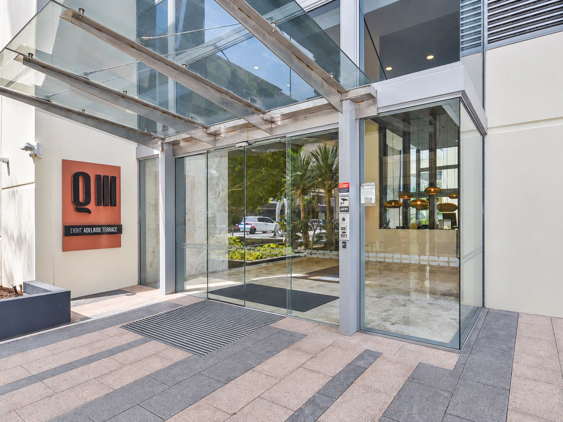2004 / 8 Adelaide Terrace, Perth