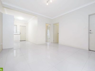 8 / 8 Miller Street, Coniston