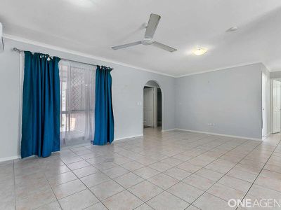66 Ibis Boulevard, Eli Waters
