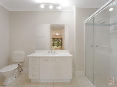 12 Willandra Road, Woongarrah