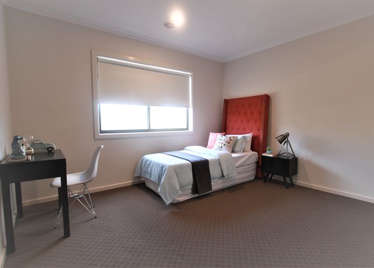 9 Yaleri Rise, Werribee