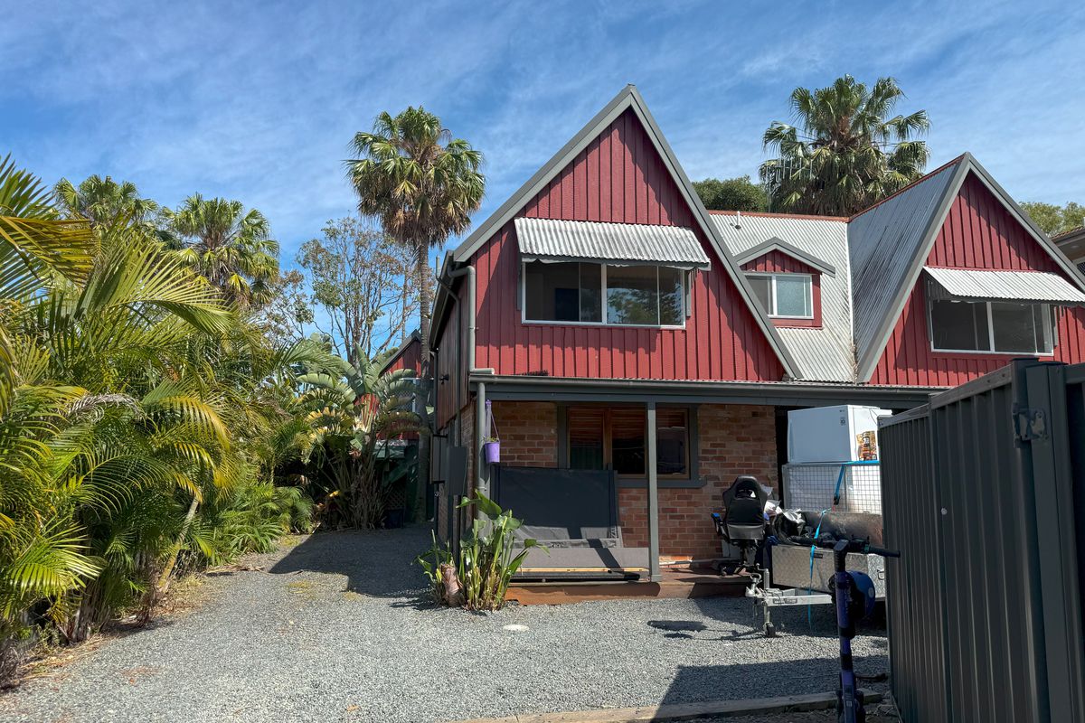 2 / 28 Wharf Street, Tuncurry
