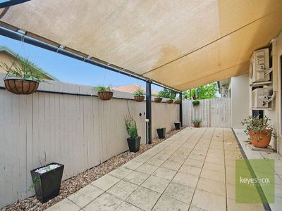 6 Sunningdale Pocket, Idalia
