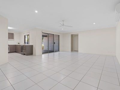 1 / 57 Shailer Road, Shailer Park