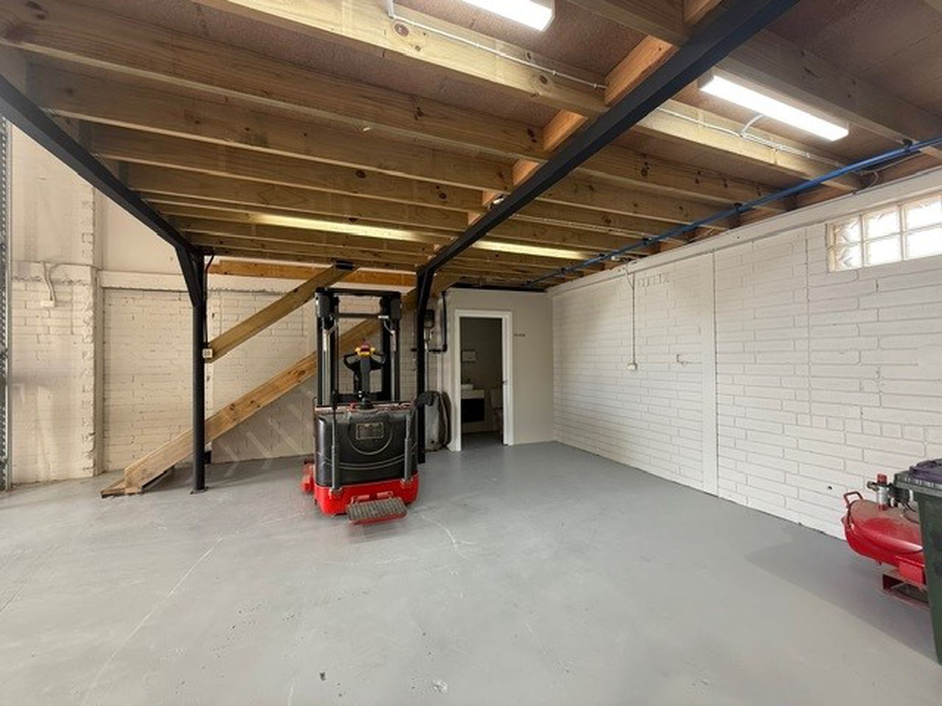 2 / 12 Techno Park Drive, Williamstown