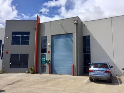 11,43-47 Riverside Av, Werribee