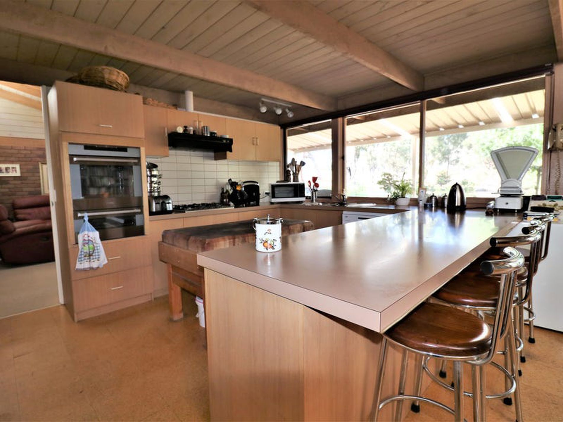 600 Telegraph Rd, Seymour