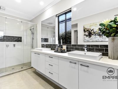 14 Hyde Avenue, Clyde North