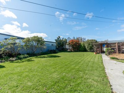 17 Constitution Avenue, Milton