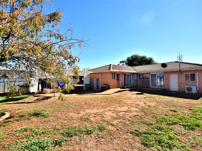 17 Buckingham Drive, Dubbo