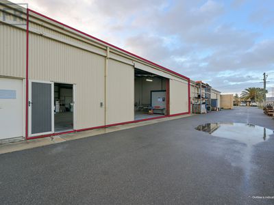 3/35 Weston Street, Naval Base