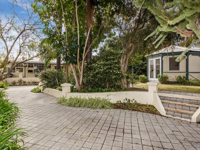 76 Glenelg Avenue, Wembley Downs