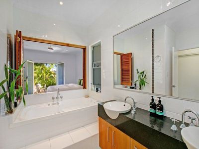 15 Tingara Court, Tewantin