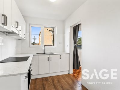 1 / 35 The Avenue, Hurstville