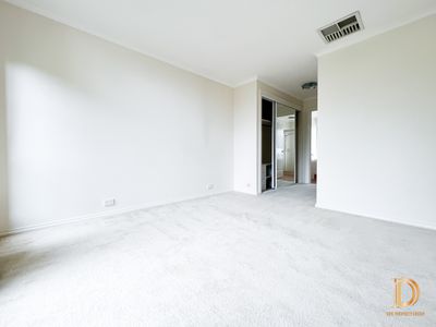 3 Saint Claire Walk, Doncaster East