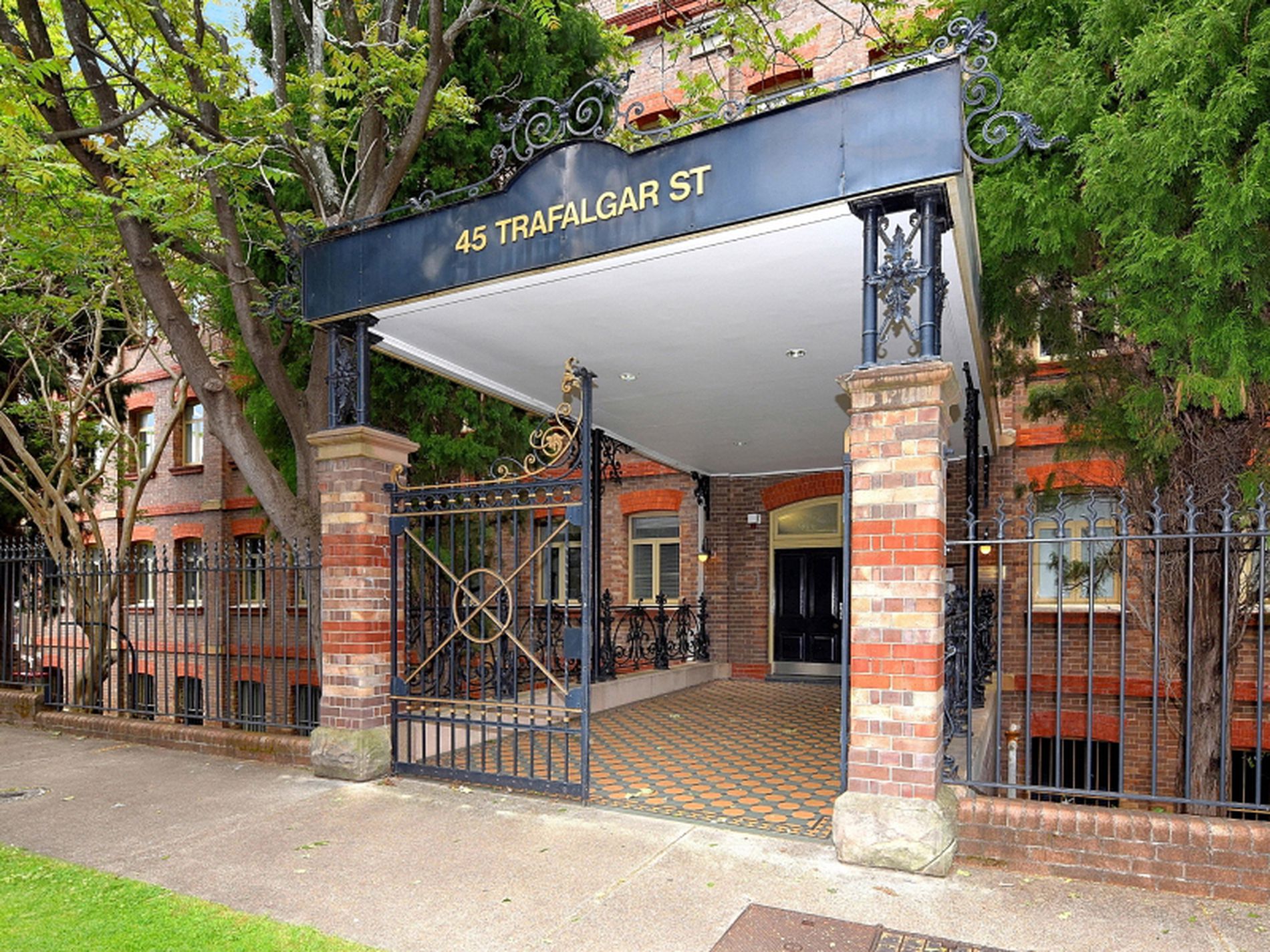 10 / 45 Trafalgar Street, Annandale