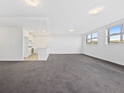 240 / 44 Armbruster Avenue, North Kellyville