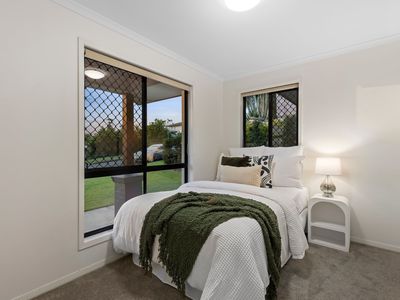 6 Lachlan Drive, Wakerley