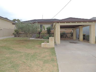 33 Woodhall Street, Stirling