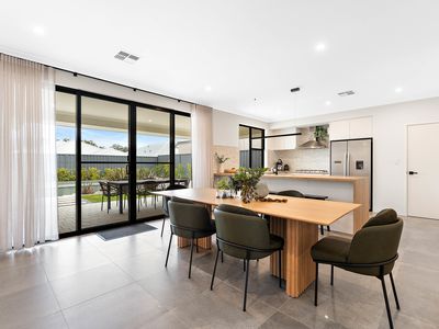 15 Boudicca Drive, Forrestdale