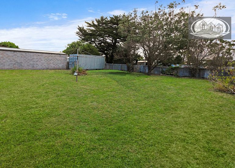 12 Scott Court, Portland