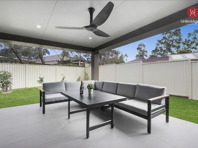 4 Cayley Place, Horningsea Park