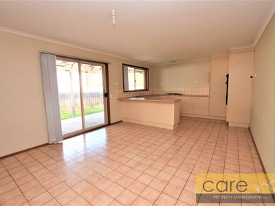 2 / 12 Lara Court, Hallam