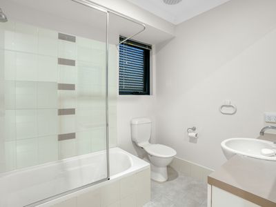 1 / 36 Epsilon Drive, Rockingham