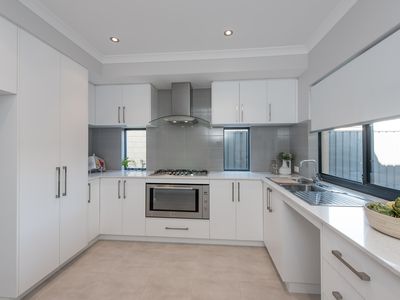 6c Salmar Way, Westminster
