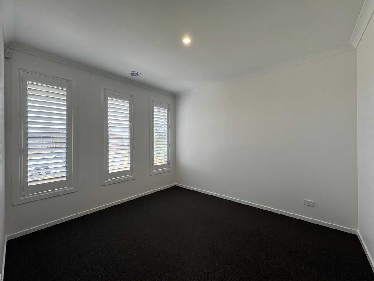For Rent, For Rent - Thumbnail 3