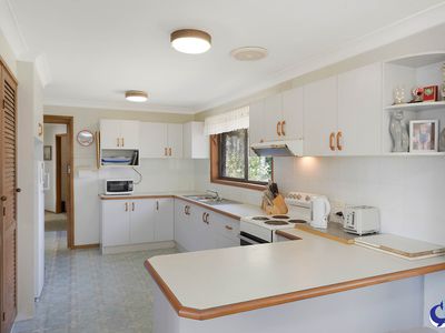 11 Old Highway, Narooma