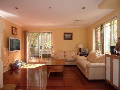 2 / 1-3 Mercury St, Beverly Hills