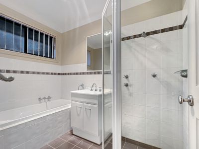 571 Wheelers Lane, Dubbo
