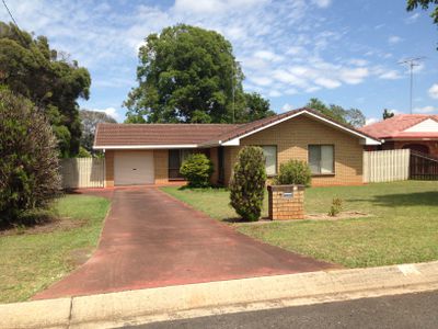 5 Jasmine Court, Centenary Heights