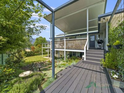 2 Marum Court, Tawonga South