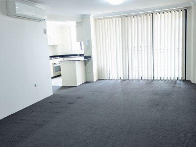 18/181 Hawkesbury Road, Westmead